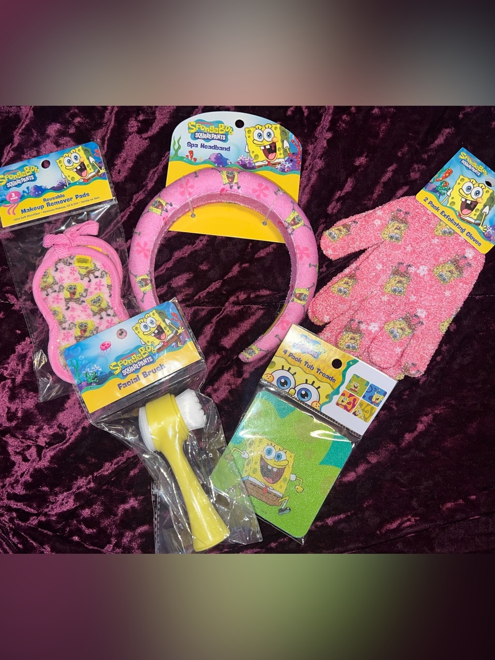 New Nickelodeon Spongebob 5 pc Bath &
Beauty Set